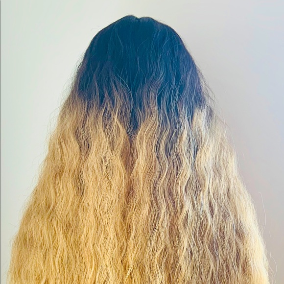 Long 36” Ombre Golden Blonde Premium Fiber Lace Front Wig - Picture 10 of 11